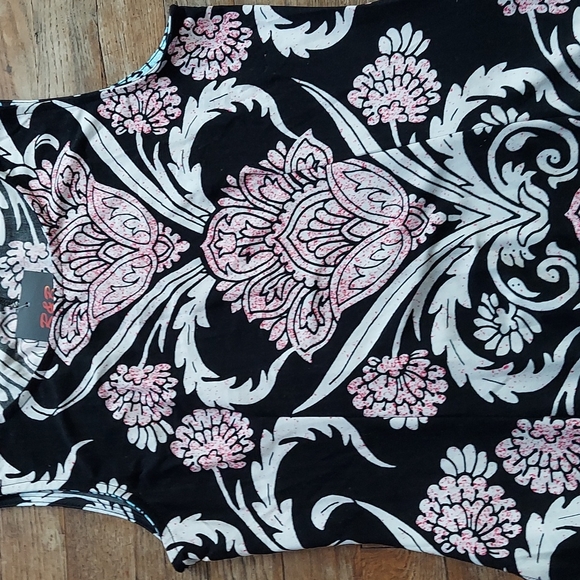 Dress and skirt - Picture 3 of 11